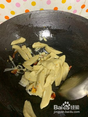 青椒炒面筋的做法