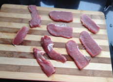 黄花木耳炒鸡片