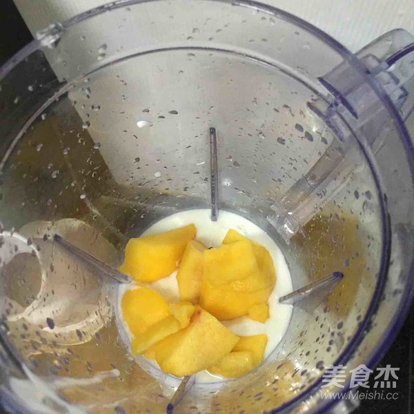 桃香思慕雪的做法