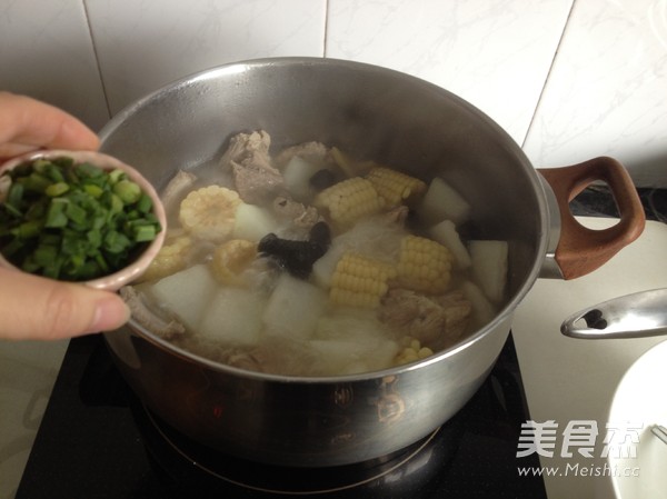 冬瓜排骨汤的做法