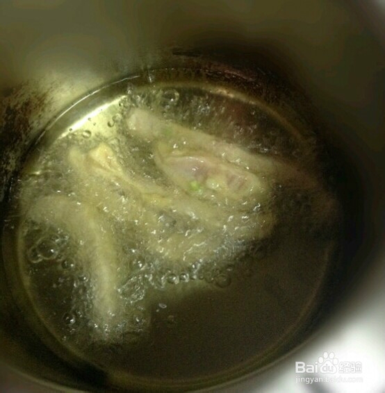 酥脆椒盐小排条