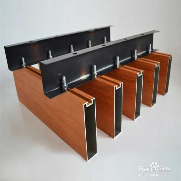 墙面铝方通怎么固定
