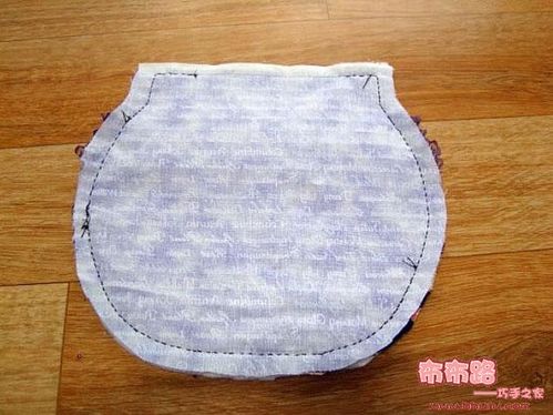 夏季里清凉的精致小手挽