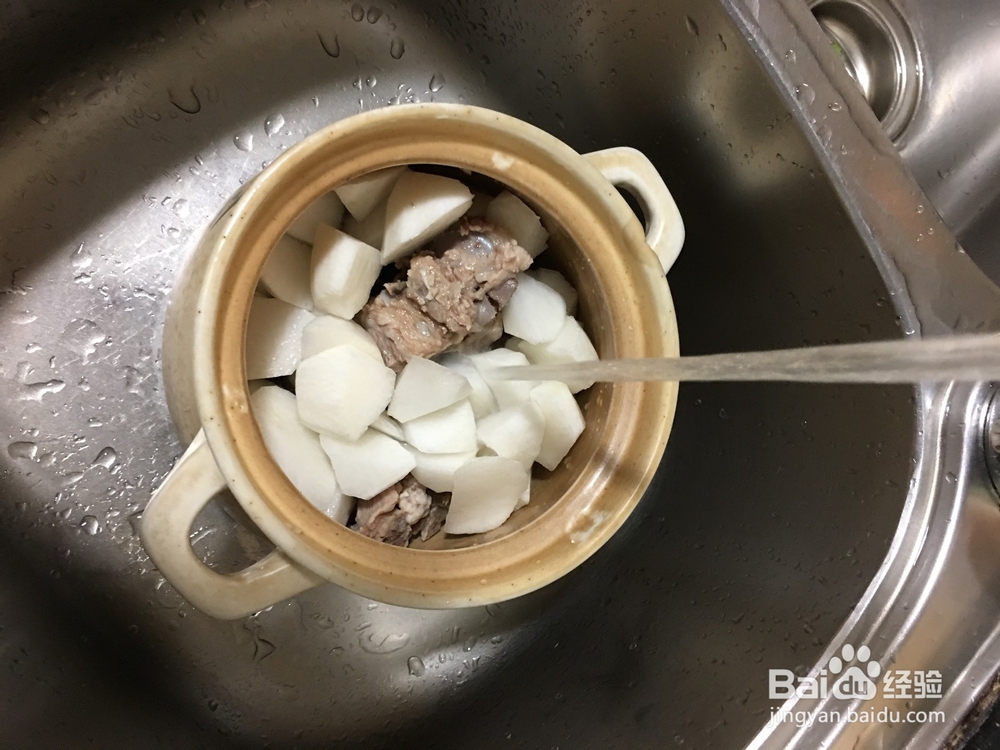 怎样做白萝卜骨头汤