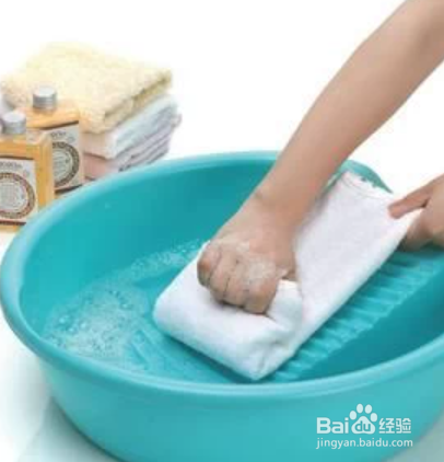 茶汁在衣服上怎么去除