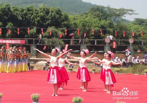 孔雀寨布依情歌节
