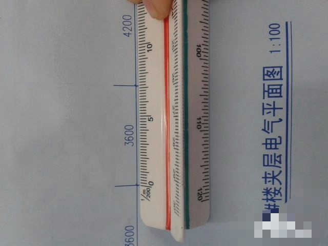 三棱比例尺怎么用的