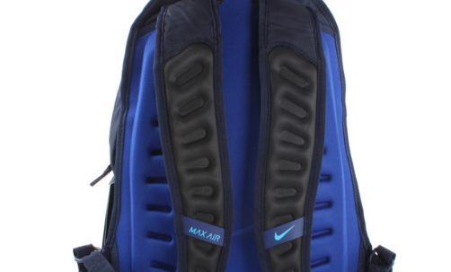 nike书包的气垫为什么朝外