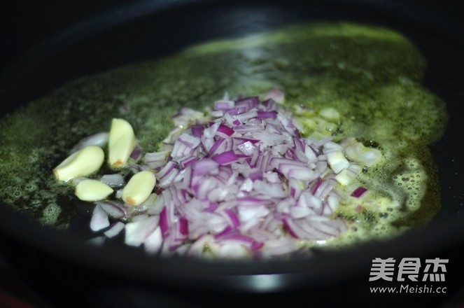 奶油甜菜根炖饭