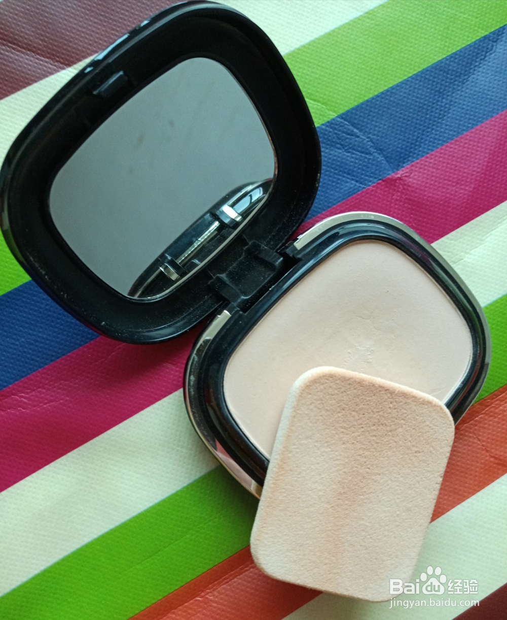 怎么用四个单品化全脸妆