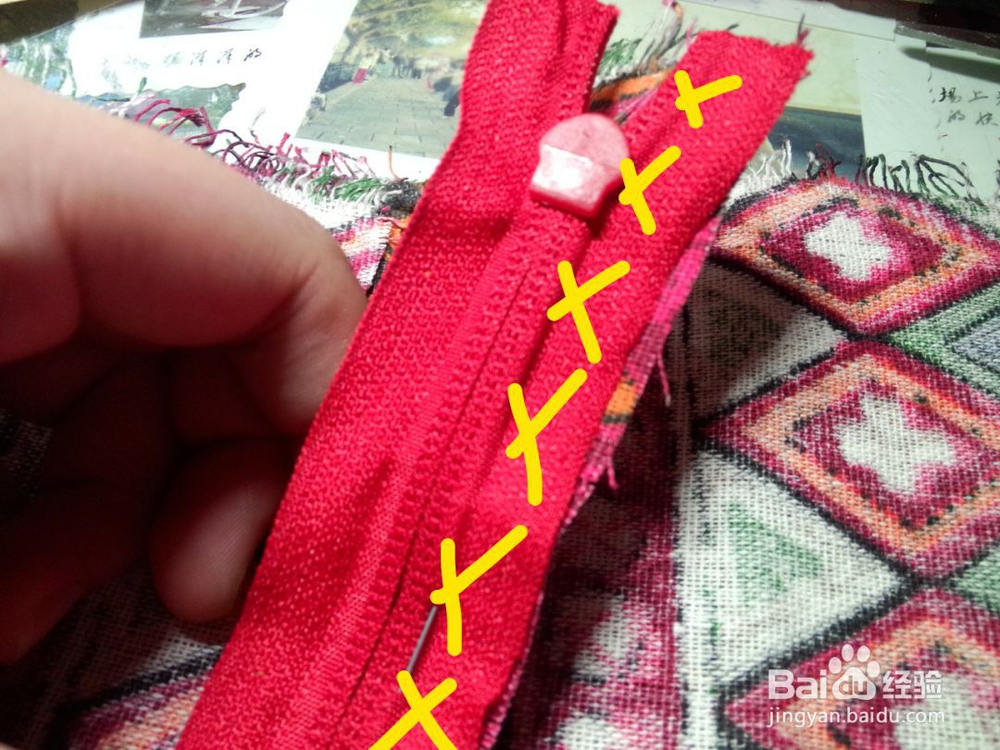 非常实用的迷你化妆小包