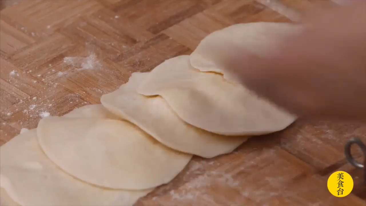 如何制作蟹壳黄