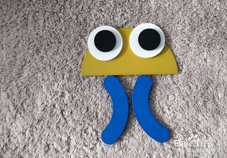 含四个香肠弯形的乌贼用蒙氏积木怎样拼?