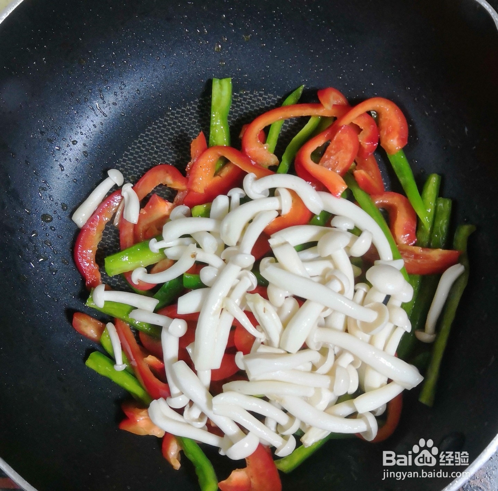 瘦身美食双椒白玉菇的做法