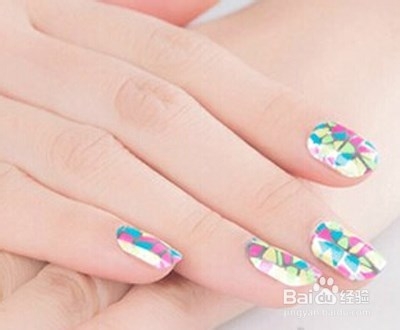 最新新娘美甲 简约时尚打造完美婚礼