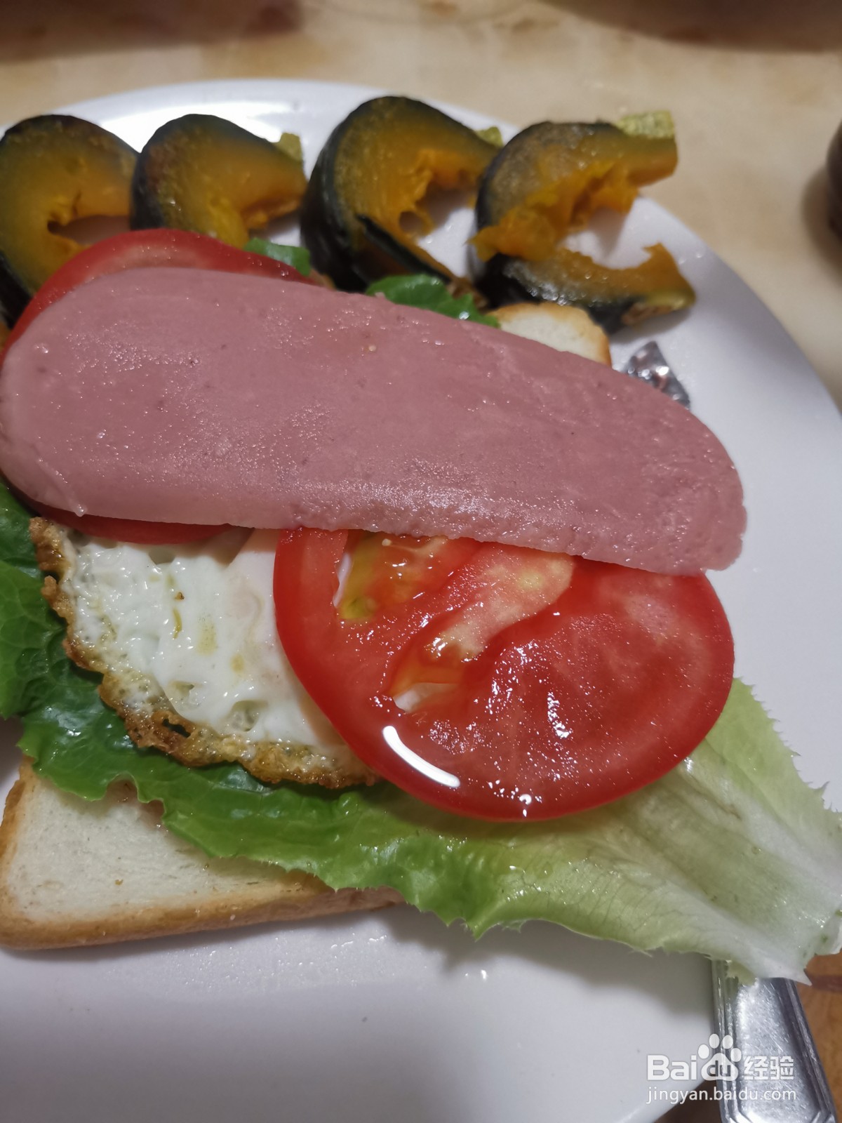 煎蛋火腿三明治