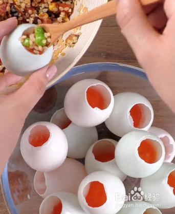 生咸鸭蛋怎么吃