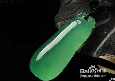 如何鉴别翡翠的好坏