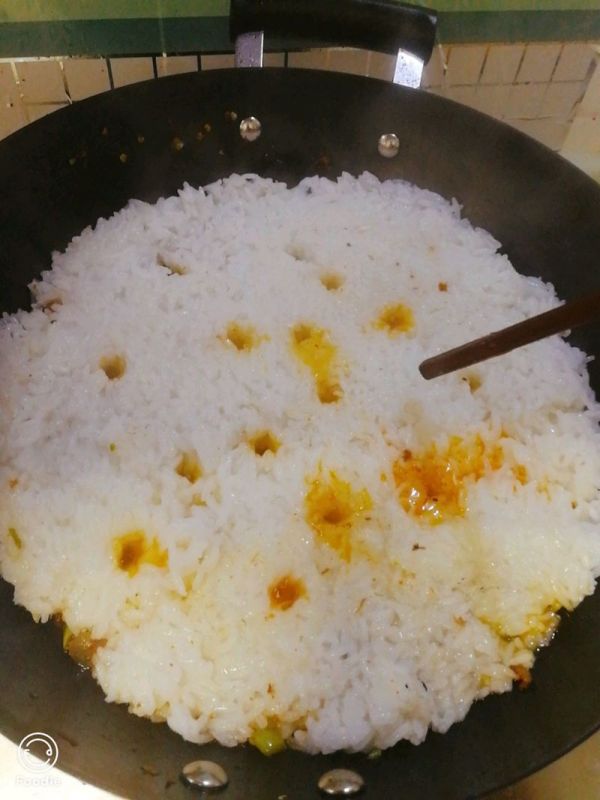 腊肉四季豆焖饭