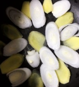 电饭锅焖鸡的做法