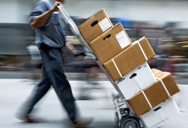 邮包裹回家,大概40公斤,也就是八十斤,选择哪家快递比较划算?我是省内邮的