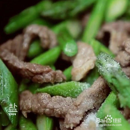 黑椒芦笋炒牛肉