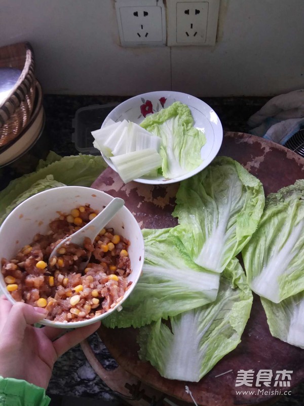 白菜鸡肉包的做法