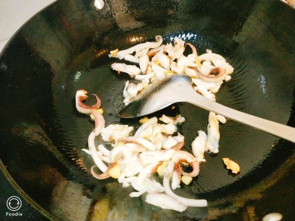 佛手瓜炒鱿鱼须