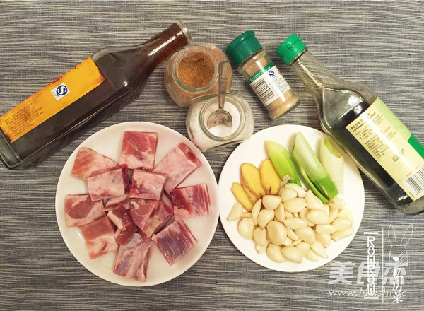 迟rowrow私房菜谱：黄金蒜香骨