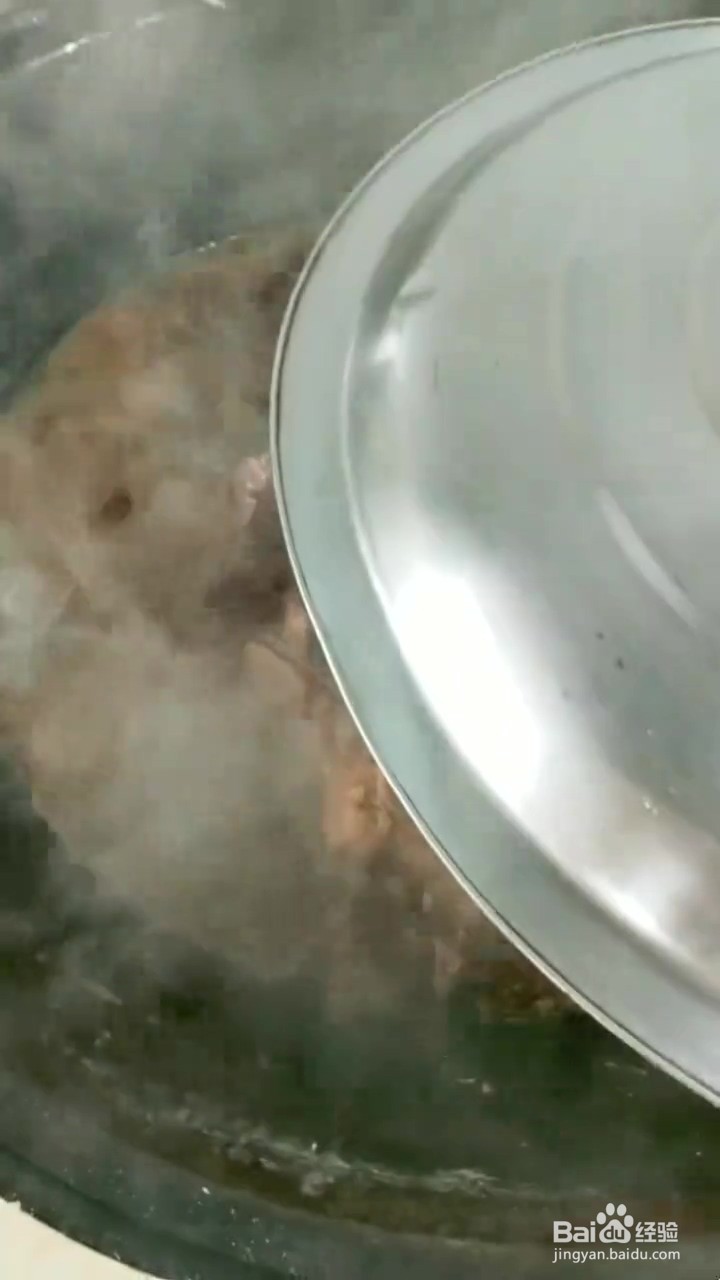 如何制作铁锅炖大鹅