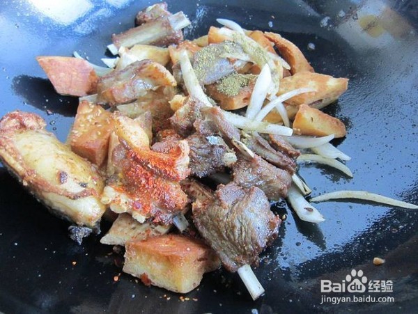 椒香风味馕羊排的做法