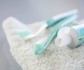 怎样去脸上的闭口粉刺