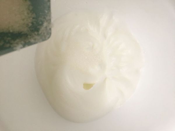 蔓越莓蛋糕奶油卷