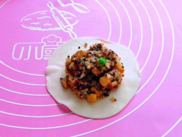 藜麦鸡胸时蔬烧麦