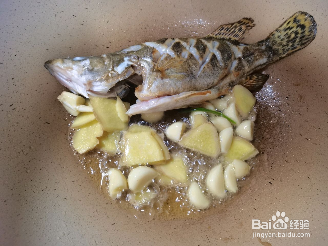 电热火锅版鳜鱼烤鱼的做法