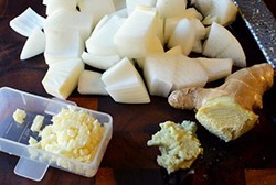 制作椰汁咖喱牛肉饭