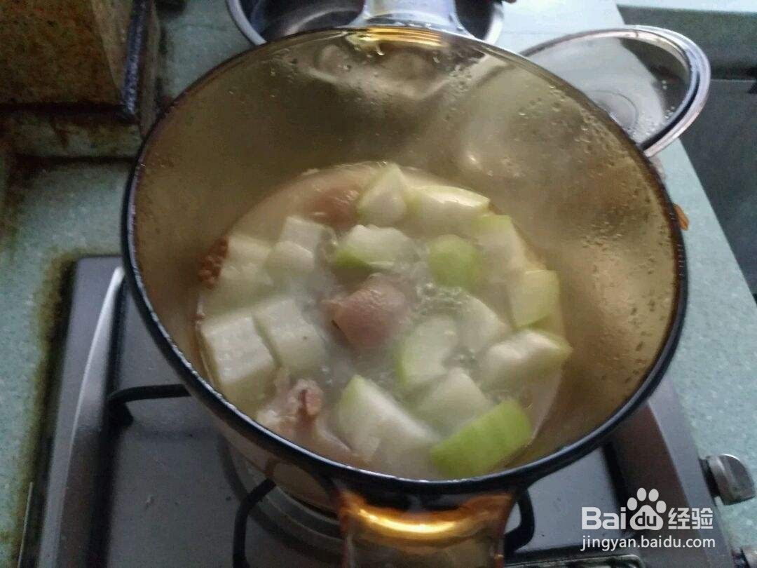 冬瓜猪蹄汤的做法