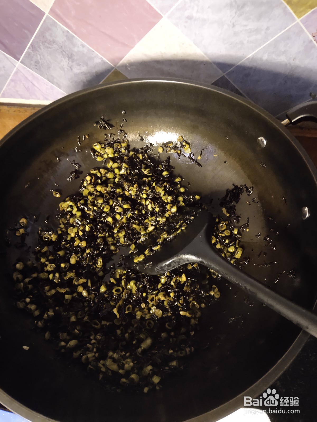 豇豆干菜荞麦饼