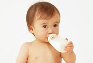 宝宝怎么选择奶粉