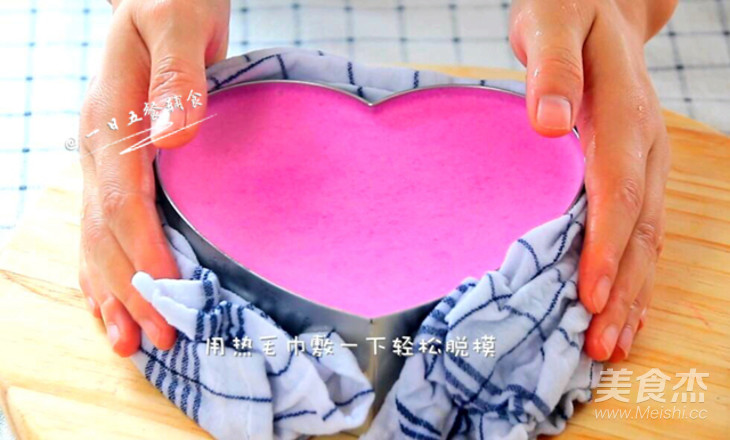 火龙果慕斯的做法