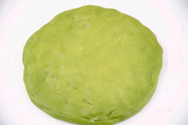 缤纷抹茶花环面包