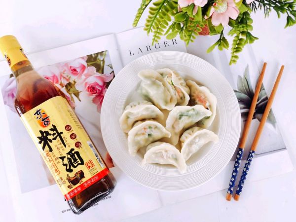 虾仁韭菜鸡蛋饺