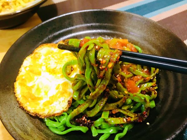 西红柿煎蛋菠菜面