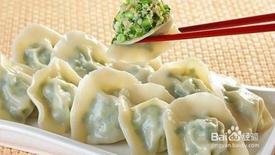 煮水饺不破皮秘诀,只要水烧开前加些这个就可以