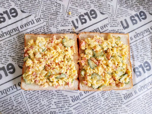 火腿鸡蛋三明治