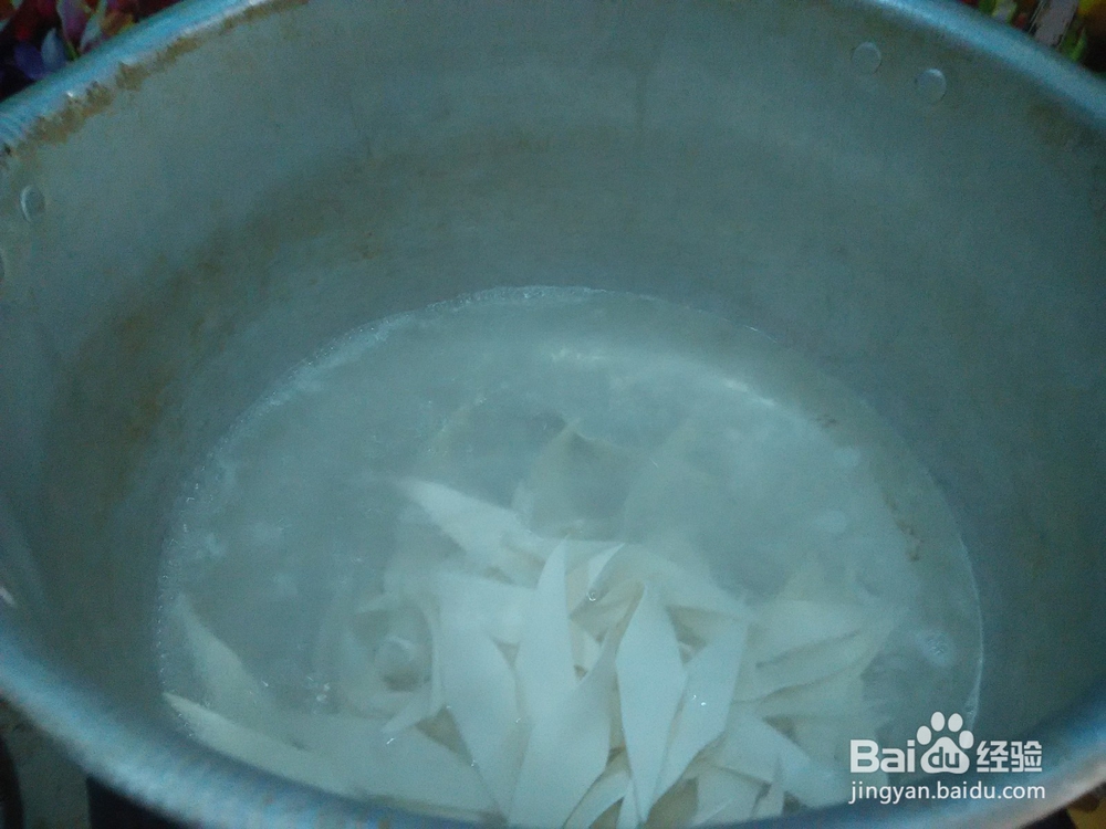 豆瓣酱粘面片