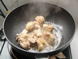 家常栗子鸡怎么做?