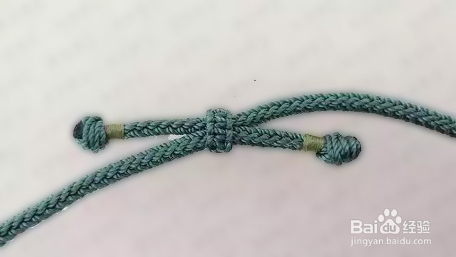 今天教大家做一款项链绳吊坠
