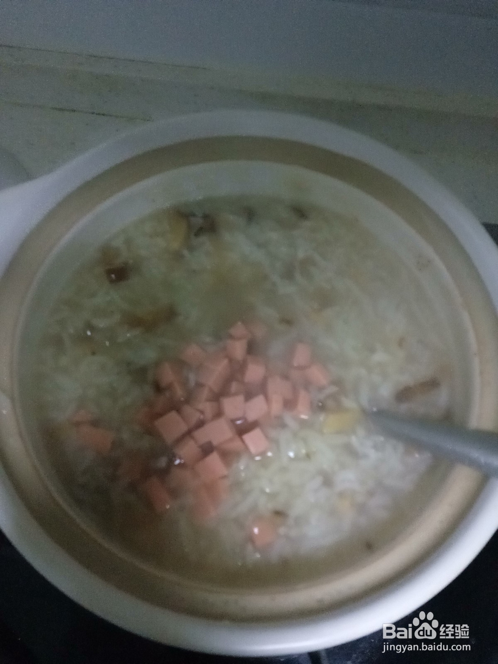 砂锅香菇火腿肠粥