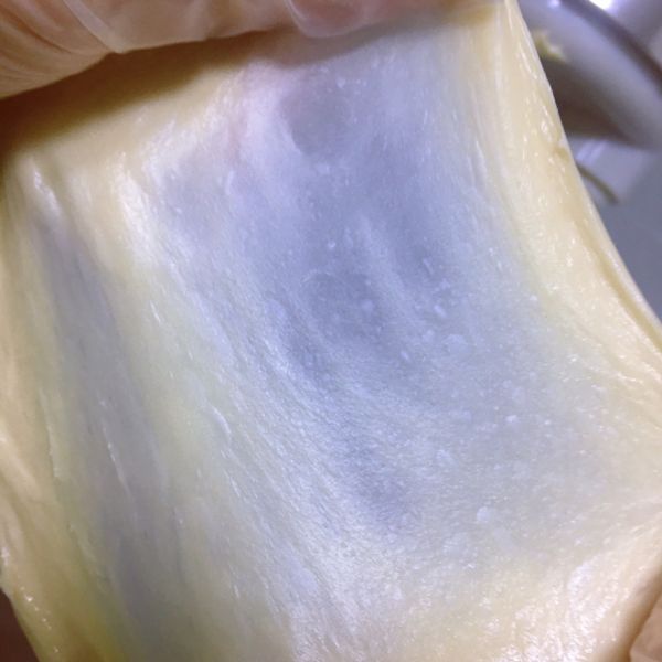 椰香蝴蝶结面包